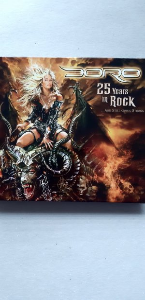 gebrauchter Film – DORO- 25 Years in Rock   ...ans still going strong