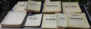 Klaviernoten - Edition Peters - 25 Bände: Bach, 6x: Johannes-Passion, Klavier-Auszug + Matthüus-Passion, Klavierauszug + Inventionen (Cerny) + Wohltemperiertes […]