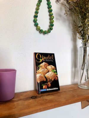 gebrauchtes Buch – Anna Wiesmüller – Strudel & Blätterteig