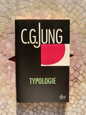 gebrauchtes Buch – Jung, Carl Gustav – Typologie