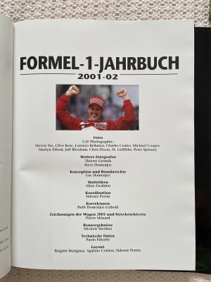 gebrauchtes Buch – Domenjoz, Luc; Gromik – Das Formel-1-Jahrbuch 2001-2002