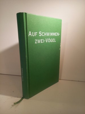 In Schwimmen-Zwei-Vögel oder Sweeny auf den Bäumen. Nach der Übertragung durch Dr. Lore Fiedler von Helmut Menicken M.A. und Harry Rowohlt vollständig […]