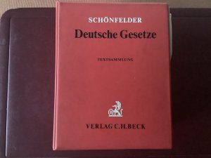 gebrauchtes Buch – Schönfelder Deutsche Gesetze