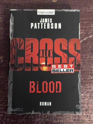 gebrauchtes Buch – James Patterson – Blood