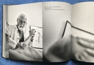 gebrauchtes Buch – Mehl, Kilian W – Die modernste Art medizinisch zu Denken - Dreißig Jahre Klinik Wollmarshöhe - 1993-2023 - Private Fachklinik für Psychosomatik