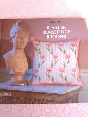 Klassik Korsstingsbroderi - klassische Kreuzstiche