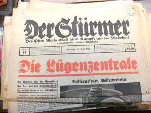 Der Stürmer April 1940, Nr. 15, Die Lügenzentrale