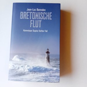 gebrauchtes Buch – Jean-Luc Bannalec – Bretonische Flut - Kommissar Dupins fünfter Fall