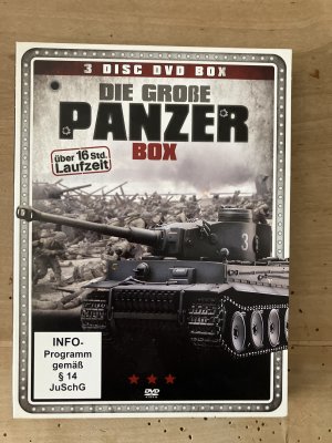 gebrauchter Film – Die große Panzer Box - 16 Stunden Filmmaterial - 3 DVDs über die Panzerwaffe der Wehrmacht