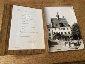 gebrauchtes Buch – PGH Film und Bild – Pößneck. Fotomappe mit 12 Fotografien. (PGH Film und Bild - Registriernummer B 31/78)