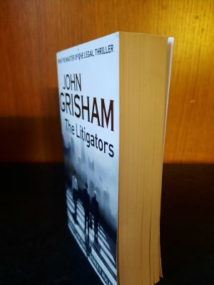 gebrauchtes Buch – John Grisham – The Litigators