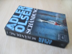 gebrauchtes Buch – Jussi Adler-Olsen – Schändung - Thriller