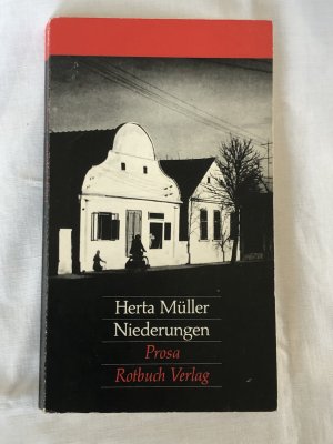 Niederungen. Erstausgabe Rotbuch Verlag 1982. 1.-5. Tausend. Taschenbuch. SIGNIERT.