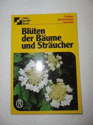 Blüten der Bäume und Sträucher