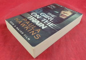 gebrauchtes Buch – Paula Hawkins – The Girl on the Train. Film Tie-In