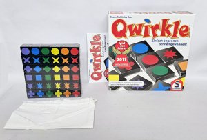 gebrauchtes Spiel – Susan McKinley Ross – Qwirkle Legespiel - Einfach begonnen - schnell gewonnen