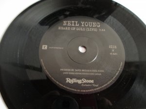 gebrauchter Tonträger – Neil Young – Heart of gold / comes a time ( Live )