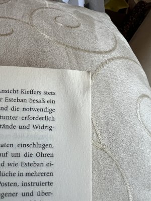 gebrauchtes Buch – Tom Hillenbrand – Teufelsfrucht - ein kulinarischer Krimi