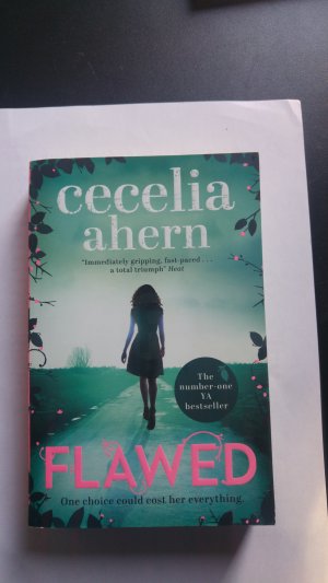 gebrauchtes Buch – Cecilia Ahern – Flawed