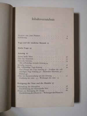 gebrauchtes Buch – André van Lysebeth – Yoga - Klassische Hata-Übungen für Menschen von heute