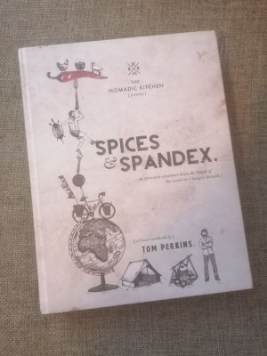 gebrauchtes Buch – Tom Perkins – Spices and Spandex