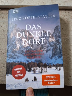 gebrauchtes Buch – Lenz Koppelstätter – Das dunkle Dorf - Ein Fall für Commissario Grauner