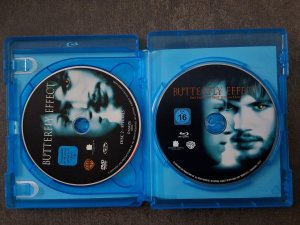 gebrauchter Film – Butterfly Effect  -  Das Ende ist erst der Anfang -  Thriller   -  DVD und  Blu Ray
