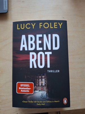 gebrauchtes Buch – Lucy Foley – Abendrot - Thriller