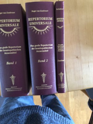 Repertorium Universale /Complete Repertory - Neue Deutsche Ausgabe - Das grosse Repertorium der homöopathischen Arzneimittel. Praxisausgabe mit Daumenregister