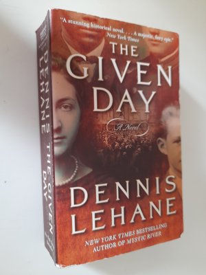 gebrauchtes Buch – Dennis Lehane – The Given Day