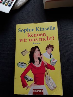 gebrauchtes Buch – Sophie Kinsella – Kennen wir uns nicht?