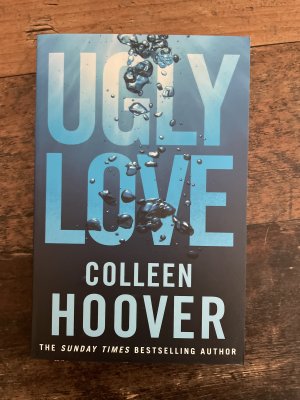 gebrauchtes Buch – Colleen Hoover – Ugly love