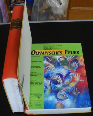 Olympisches Feuer - Zeitschrift der Olympischen Gesellschaft - Jahrgänge 2004 + 2005, komplett, im Halbleinen-Einband gebunden - Ausgaben 2004: 1.-2004 […]