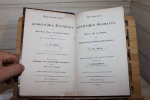 Elemente der analytischen Geometrie in der Ebene und im Raum