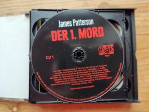 gebrauchtes Hörbuch – James Patterson – Der 1. Mord James Patterson Tandem Verlag   Nicole Engeln 5 CDs