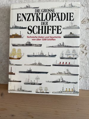 gebrauchtes Buch – Chris Marshall – Die grosse Enzyklopädie der Schiffe