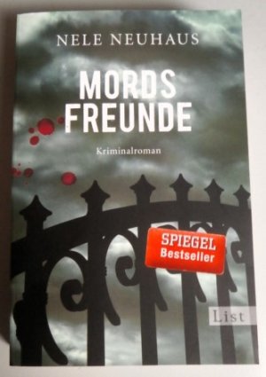 gebrauchtes Buch – Nele Neuhaus – Mordsfreunde - Kriminalroman