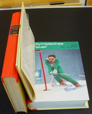 Olympisches Feuer - Zeitschrift der Olympischen Gesellschaft - Jahrgänge 1985 + 1986, 12 Ausgaben, komplett, im Halbleinen-Einband gebunden - Ausgaben […]