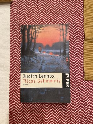 gebrauchtes Buch – Judith Lennox – Tildas Geheimnis