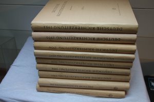 Deutsche Richterzeitung Organ des Deutschen Richterbundes, Konvolut: Jahrgänge 32 bis 40 (9 Bände)