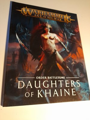 gebrauchtes Buch – Warhammer Age of Sigmar – Order Battletome Daughters of Khaine