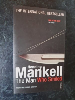 gebrauchtes Buch – Henning Mankell – The Man Who Smiled. A Kurt Wallander Mystery.