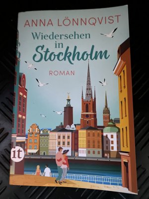 gebrauchtes Buch – Anna Lönnqvist – Wiedersehen in Stockholm - Roman | Second-Chance-Romance mit Wohlfühlfaktor