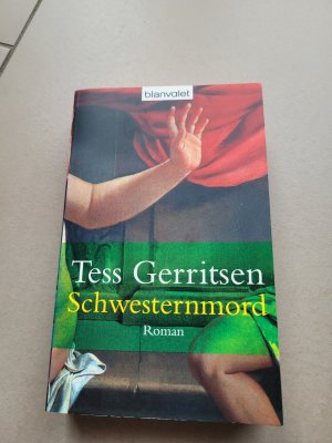 gebrauchtes Buch – Tess Gerritsen – Schwesternmord - Roman