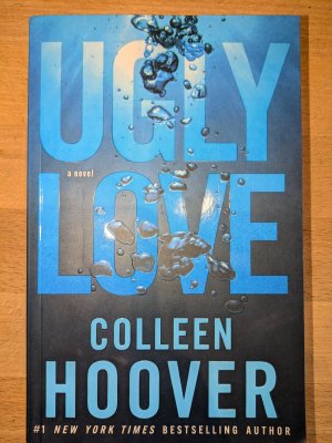 gebrauchtes Buch – Colleen Hoover – Ugly love