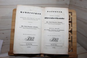 Handbuch der theoretischen und praktischen Ohrenheilkunde. Erster Band. Mit fünf lithographischen Tafeln