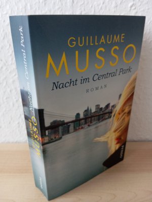 gebrauchtes Buch – Guillaume Musso – Nacht im Central Park