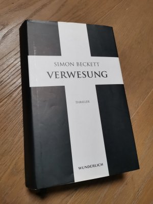 gebrauchtes Buch – Simon Beckett – Verwesung Thriller Hardcover Buch