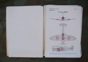 antiquarisches Buch – Der Oberbefehlshaber der Luftwaffe – Frontnachrichtenblatt der Luftwaffe - Die Kriegsflugzeuge der Feindmächte - Teil I - III