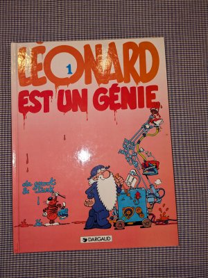 LEONARD NUMERO 1 : LEONARD EST UN GENIE (Léonard)